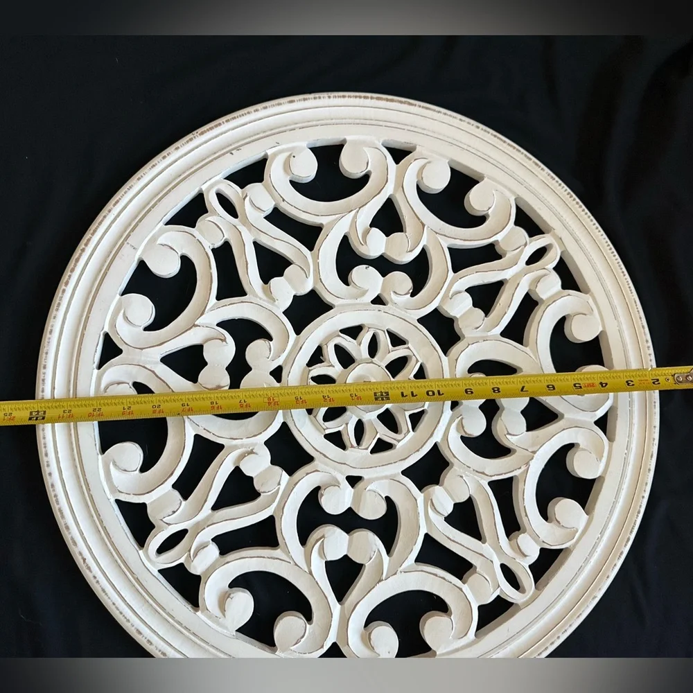 White Ornate Wall Decor 2 feet wide - Picture 13 of 16